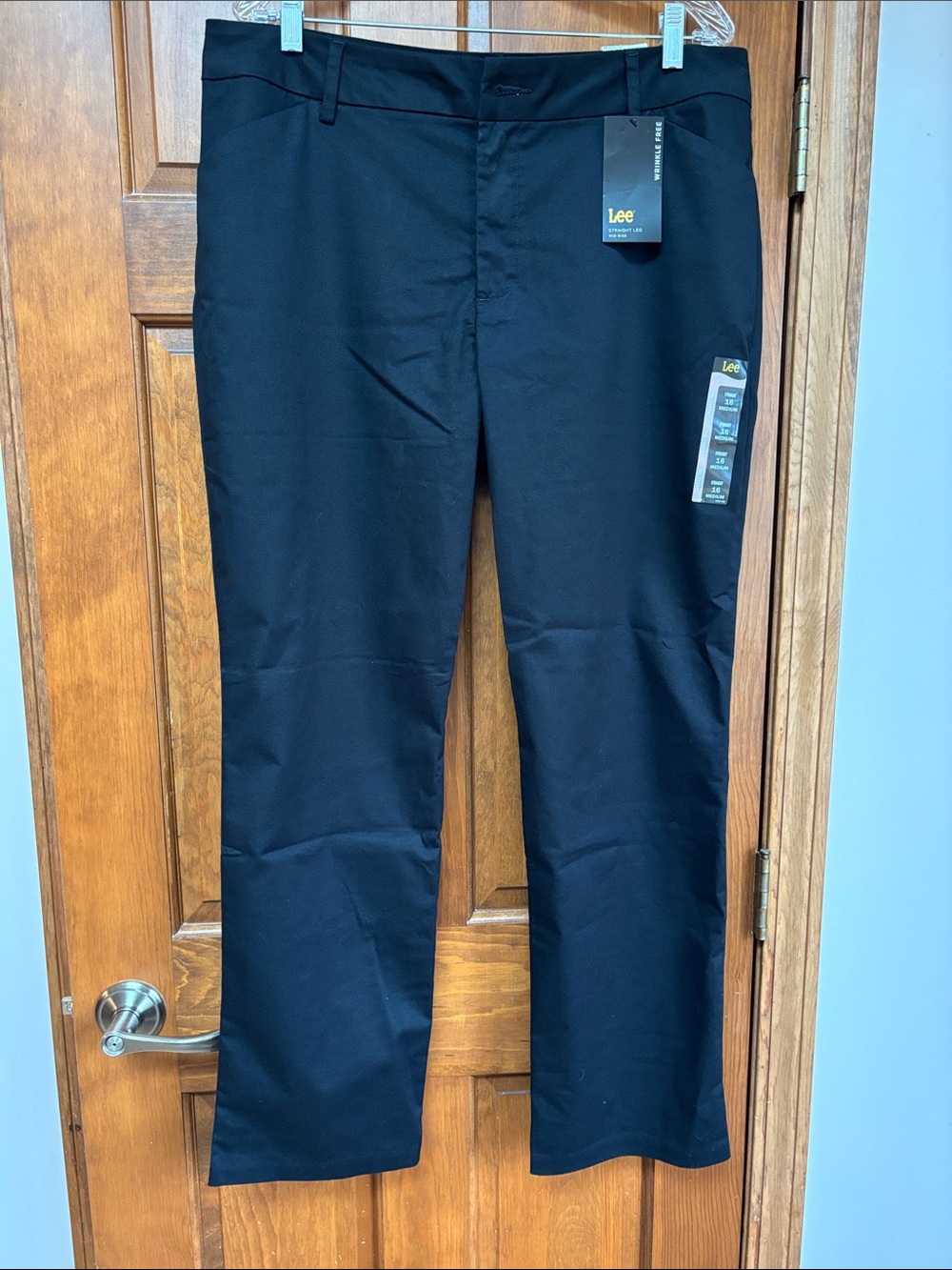 Lee Women’s Straight Leg Pant, 16M NWT